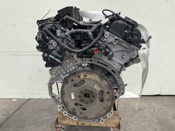 2020 Chrysler Pacifica Engine Assembly - Image 5