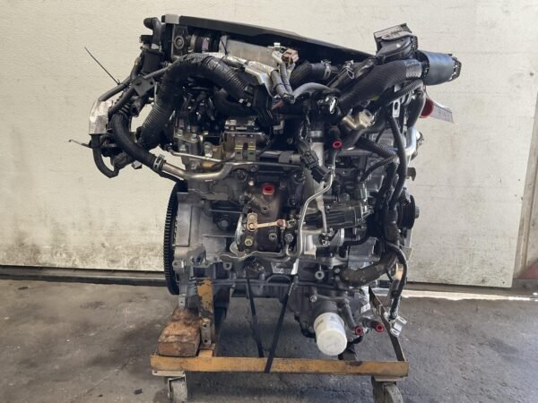 2017 Infiniti Q60 Engine Assembly - Image 4