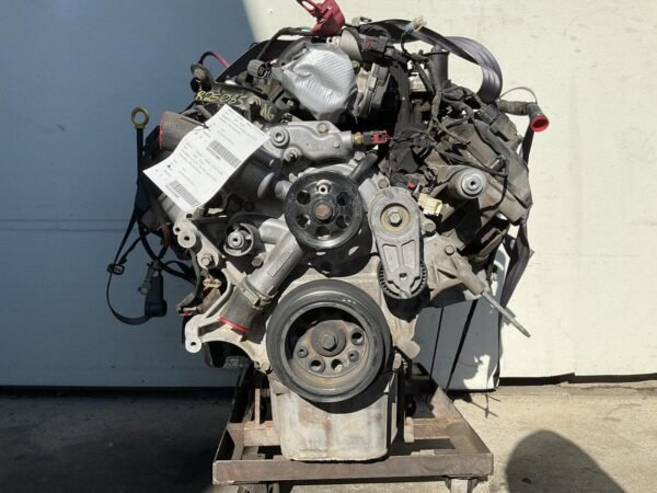 2014 Dodge Challenger Engine Assembly - Image 6