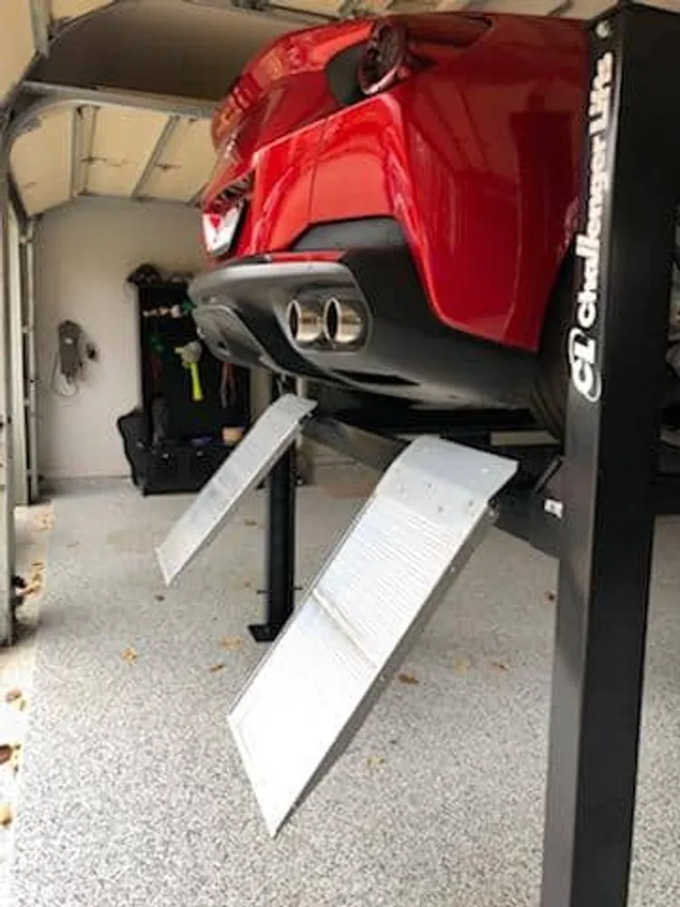 Challenger CL4P7S 7,000 lb. ALI Certified 4-Post Storage Lift 3 Challenger CL4P7S 7,000 lb. ALI Certified 4-Post Storage Lift