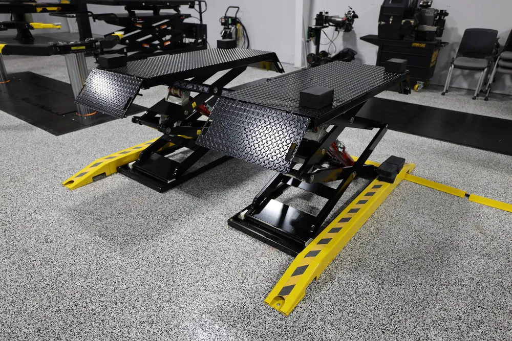 Challenger DX77 7700 lb ALI Certified Scissor Lift 2 Challenger DX77 7700 lb ALI Certified Scissor Lift
