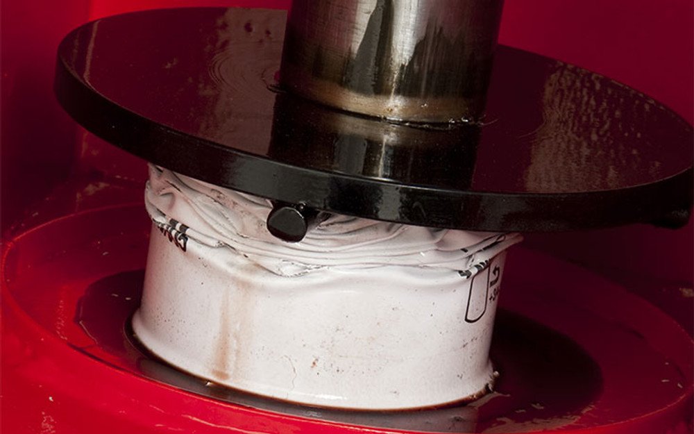 Ranger RP 20FC Oil Filter Crusher with Stand 10-Ton Capacity - Image 4