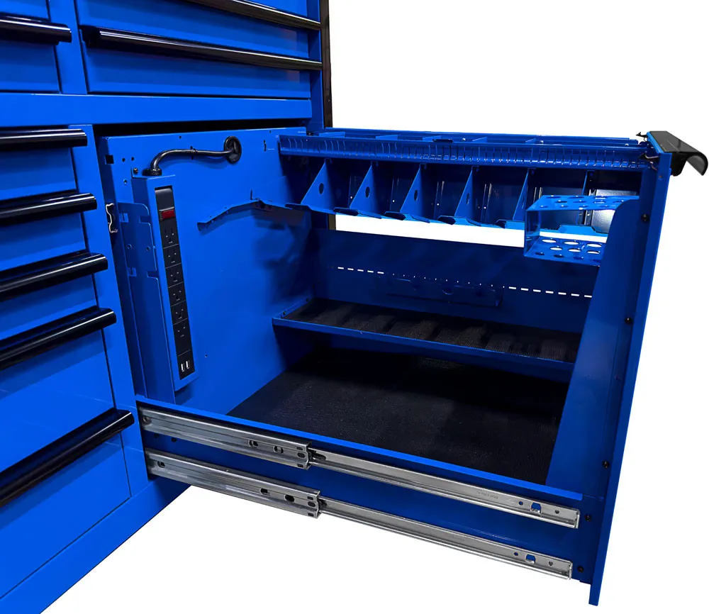Extreme Tools RXQ Series 16 Drawer Roller Cabinet 2 Extreme Tools RXQ Series 16 Drawer Roller Cabinet