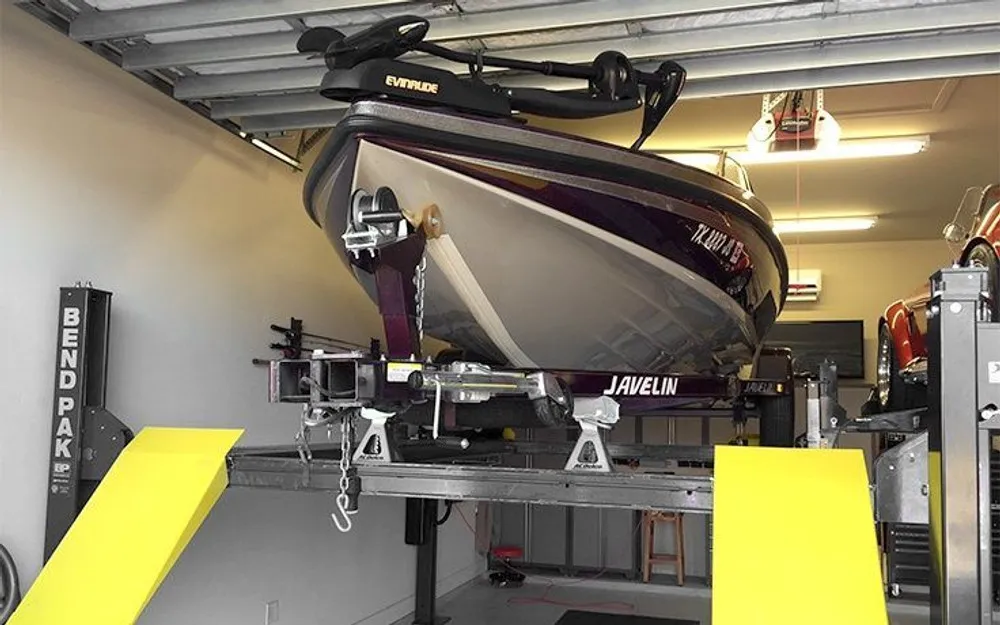 BendPak HD-7500BLX 7,500-lb. Capacity / Vehicle and Boat Storage Lift / 82" Rise 4 BendPak HD-7500BLX 7,500-lb. Capacity / Vehicle and Boat Storage Lift / 82″ Rise