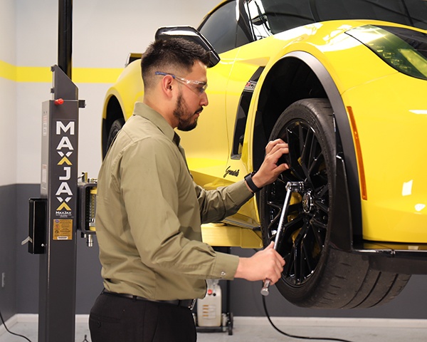 MaxJax® M7K 23 MaxJax stow to go in less than 15-minutes